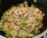 Foto del paso 4 de la receta: Salsa crema de pollo y verdeo para pastas