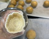 Hình bước làm 8 của món Bánh Trung Thu Không Dùng Nước Đường (Thay Bằng Mật Ong)