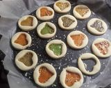 Foto del paso 3 de la receta: Galletitas con corazón de cristal