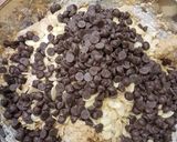 Foto langkah ke 3 dari resep Chocolate chunk cookies.
