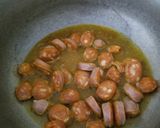 Foto del paso 3 de la receta: Arroz amarillo con longaniza de cerdo🐷