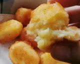 Foto langkah ke 5 dari resep Crispy Potato Puffs.