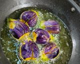 A picture of step 3 of Eggplant in curds gravy.