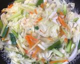 A picture of step 3 of Shredded Pork Rice Noodle Stir-Fry.