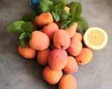 Une image de l'étape 1 de Confiture d'abricot à la menthe.