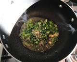 Pan fry chicken with basil & spring onion sauce recipe step 5 photo