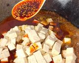A picture of step 6 of Mapo Tofu (麻婆豆腐).