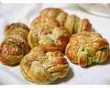 Foto langkah ke 10 dari resep Roti Manis Pandan soft Roll.