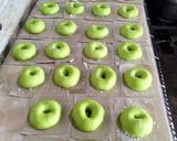 Foto langkah ke 2 dari resep Donat klepon.