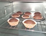 A picture of step 6 of Chocolate cupcakes.