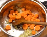 Kakukkfüves gesztenyekrémleves recept fázis 2 fotója