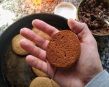 Foto del paso 6 de la receta: Alfajores Caseros bañados en Nutella 💣🍫