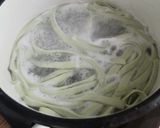 Hình bước làm 4 của món 💚 Mì Dẹp Tagliatelle Tươi Với Tảo Spirulina (Bằng Máy Philips)
