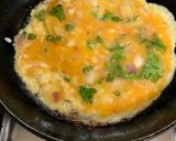 A picture of step 4 of Omelette.