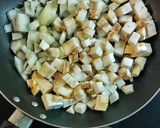 Foto del paso 1 de la receta: Revuelto de berenjena 🍆🍳