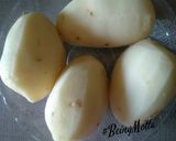 A picture of step 1 of Kapi Cho Potatoes.