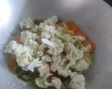 Foto langkah ke 5 dari resep Capcay udang.