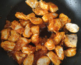 Foto del paso 5 de la receta: Pollo al curry con arroz (sin leche de coco)