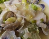 Foto del paso 7 de la receta: Pez espada en salsa de coliflor de romanesco