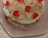 A picture of step 2 of Red rose peach Victoria cake.