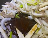 簡易洋蔥杏鮑菇炒豬肉的食譜步驟4照片