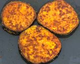 A picture of step 5 of Baingan (Brinjal) Tawa Fry.