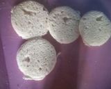 A picture of step 2 of Mini pizzas.