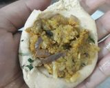 आलू प्याज की पूरी बूंदीके रायता के साथ (Aalu pyaj ki puri with bundi raiyta recipe in hindi) रेसिपी चरण 8 फोटो