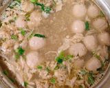 Foto langkah ke 5 dari resep Bakso Sapi Dengan Kuah Keruh Ngaldu (Hidangan Full Daging Kurban).