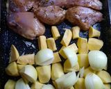 Foto del paso 4 de la receta: Pollo al horno con papas
