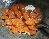 Foto langkah ke 1 dari resep Tumis Wortel Enoki.
