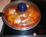 Φωτογραφία βήματος 16 της συνταγής Shakshuka. Αυγά σε σάλτσα ντομάτας