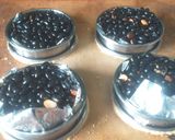 Foto del paso 3 de la receta: Cheesecake de queso de cabra con reducción de vino tinto