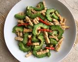Foto langkah ke 3 dari resep Tumis pare tempe.
