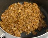 A picture of step 4 of French Onion Soup.
