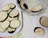 Foto del paso 2 de la receta: Berenjenas crujientes con miel