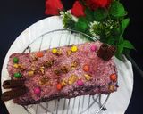 A picture of step 5 of Walnut stuffed travel cake.