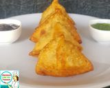 A picture of step 8 of Aloo Matar Samosa.