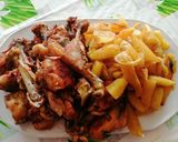 Gm Pácolt csirkecomb vele sült burgonya és hagyma, káposzta sali recept fázis 2 fotója