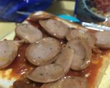 Foto langkah ke 4 dari resep Easy Peasy Homemade Pizza.