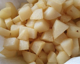 Foto del paso 2 de la receta: Tortilla de papas, calabacín y salmón