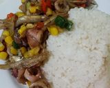 Foto langkah ke 4 dari resep Tumis Cumi Asin dari Surga.