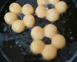 Cara Membuat Donat Mochi Pon de Ring 5