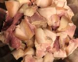 Hình bước làm 2 của món Cá nục kho măng và ba rọi