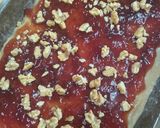 Foto del paso 2 de la receta: Tarta de mermelada de frutilla y crumble 🍓