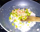 A picture of step 3 of Chilli pasta.