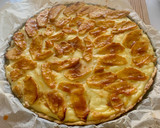 Foto del paso 8 de la receta: Tarta de manzana con masa quebrada, crema pastelera y mermelada de albaricoque. Todo casero