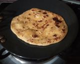 মেথি পরোটা (Methi paratha recipe in Bengali) রেসিপির ধাপ 3 ছবি