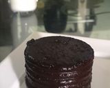 A picture of step 5 of Instant Marie biscuit Cake.