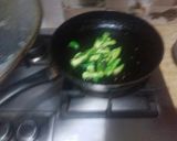 A picture of step 1 of Hari mirchen chatpati.
